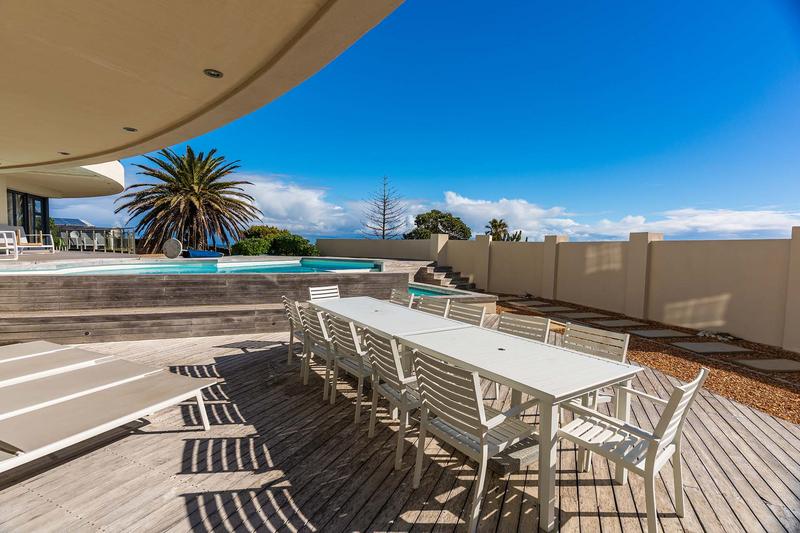 7 Bedroom Property for Sale in Llandudno Western Cape